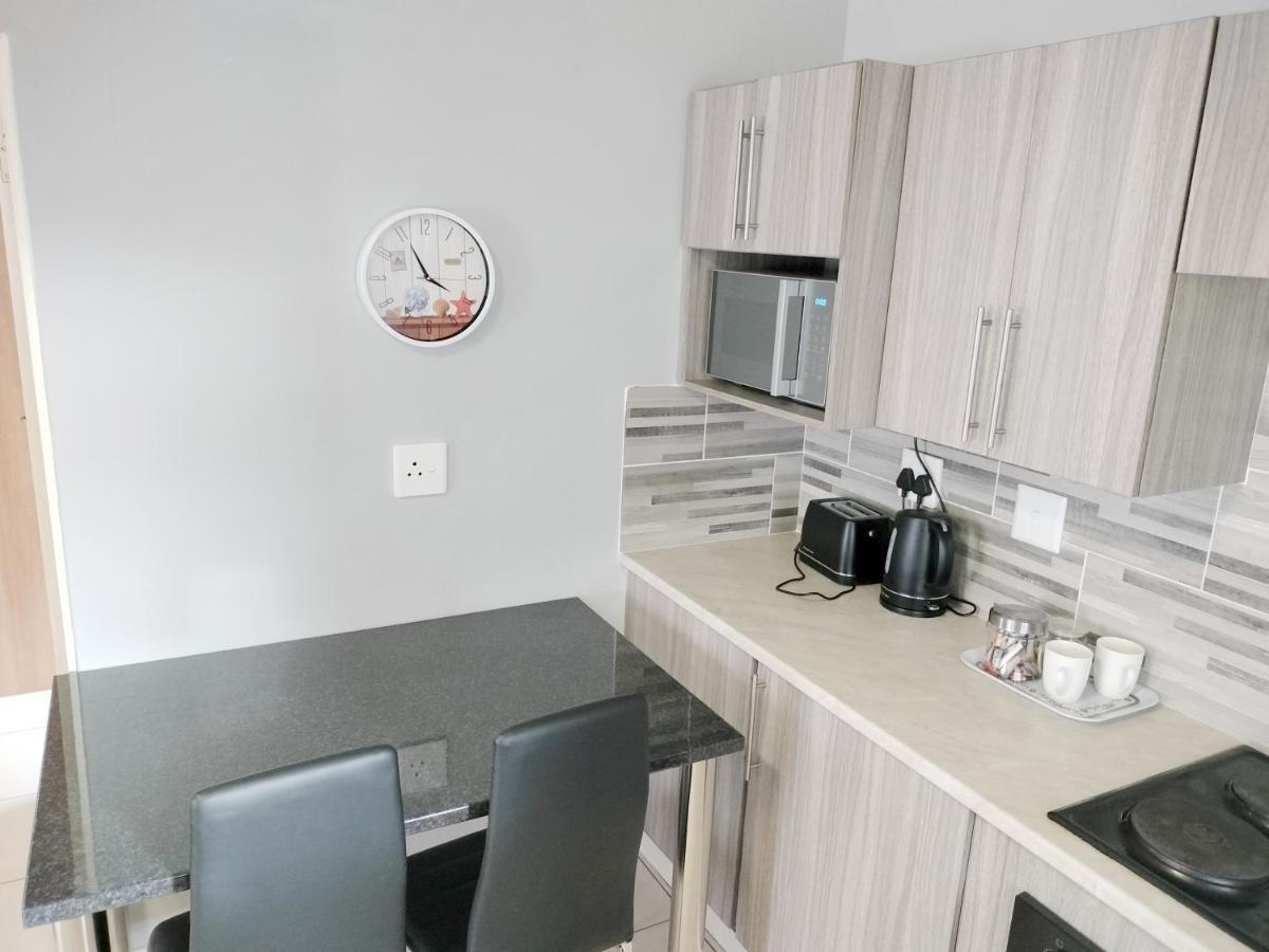 Sunrise Guesthouse Pretoria-Noord Dış mekan fotoğraf