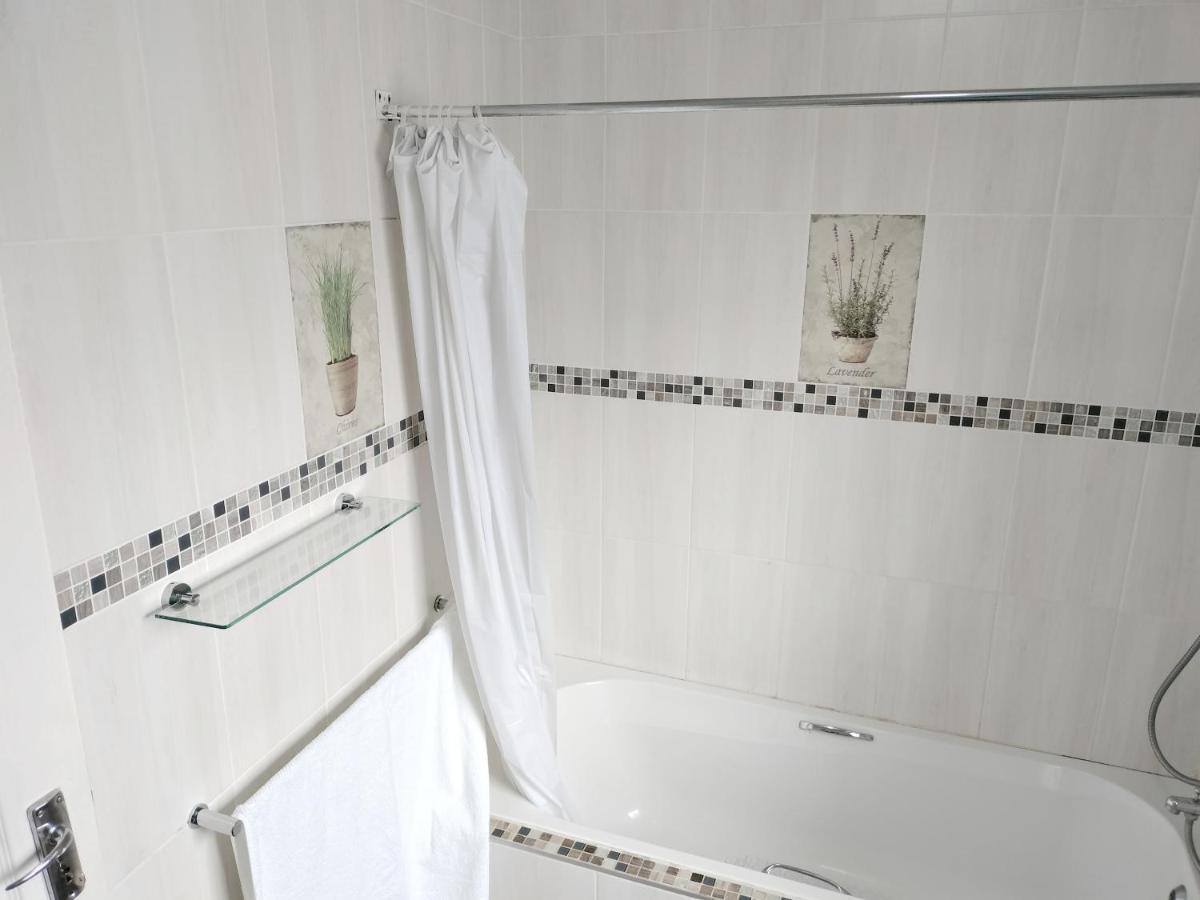 Sunrise Guesthouse Pretoria-Noord Dış mekan fotoğraf
