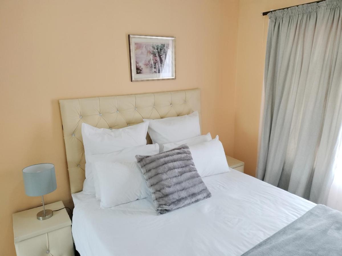 Sunrise Guesthouse Pretoria-Noord Dış mekan fotoğraf